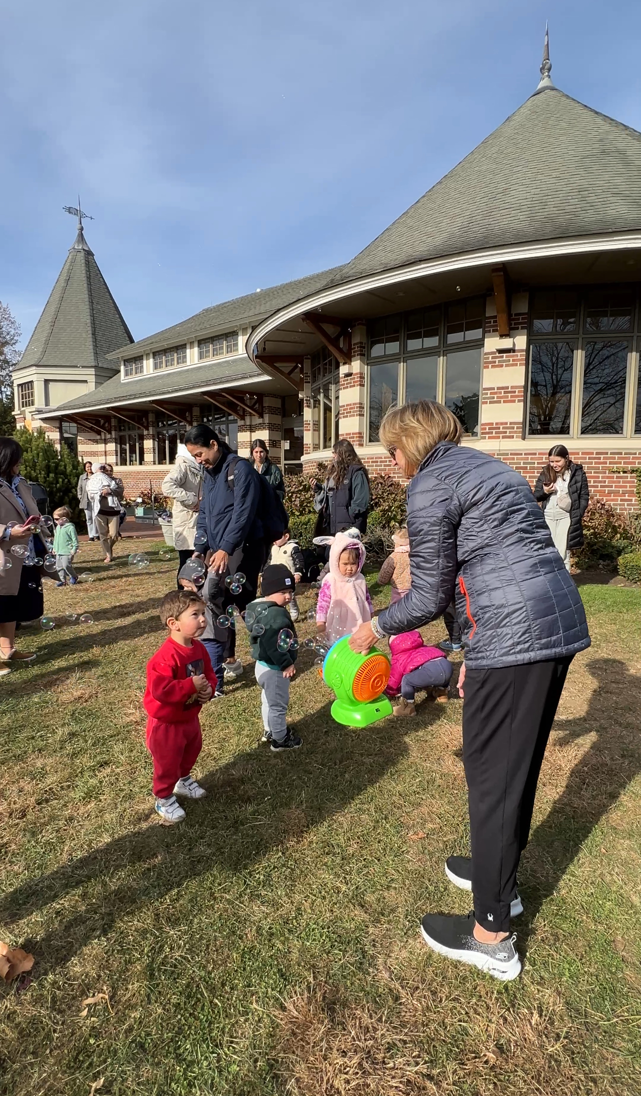 Storytime - Bubbles Outside