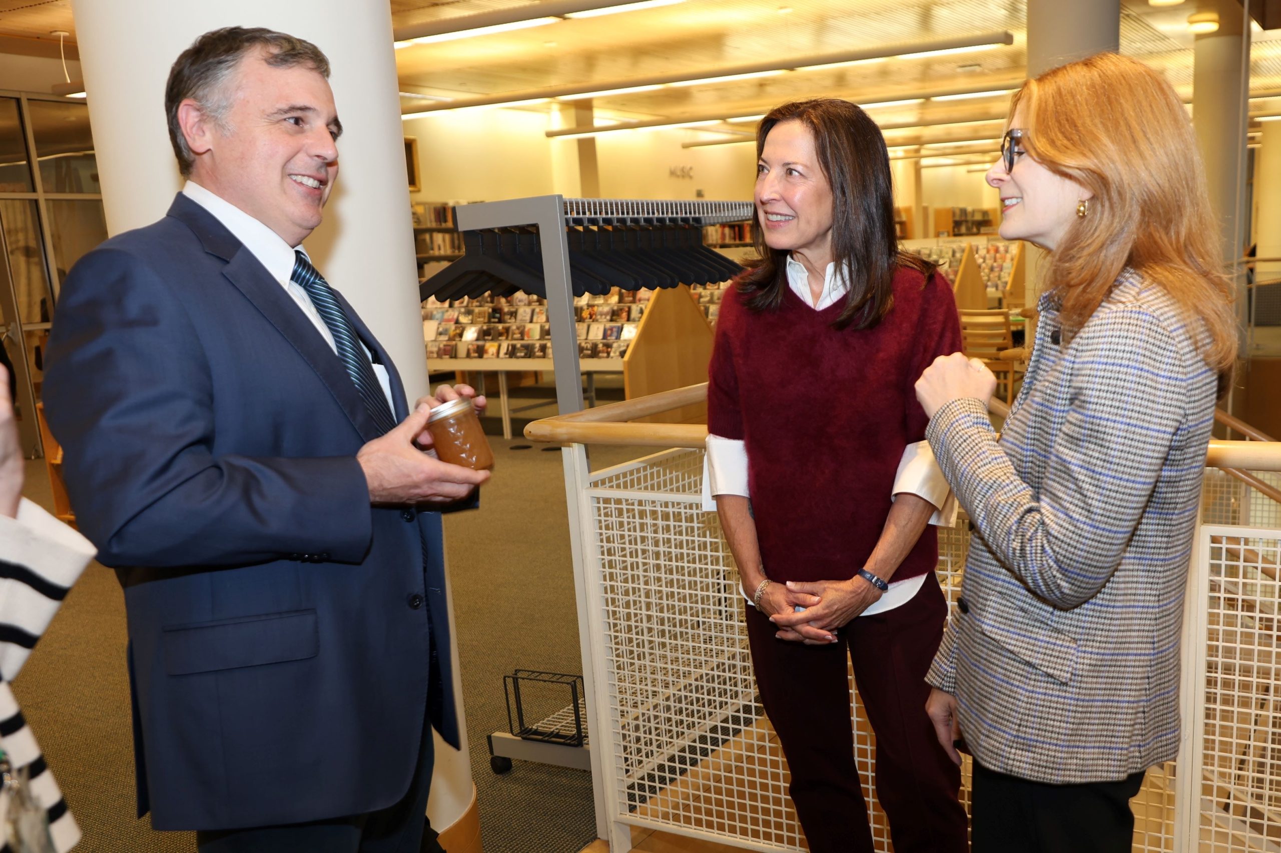 Signature Series speaker Melissa Clark and Debra Ponzek