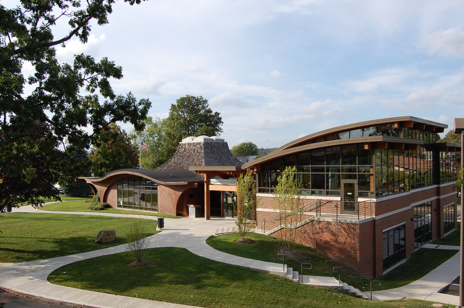 Exterior Byram Shubert Library